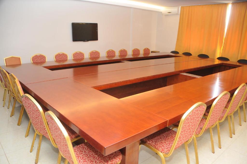 Hotel Le Virage Dakar Exterior photo